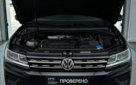 Volkswagen Tiguan II, 2018 год, 2 995 000 рублей, 11 фотография