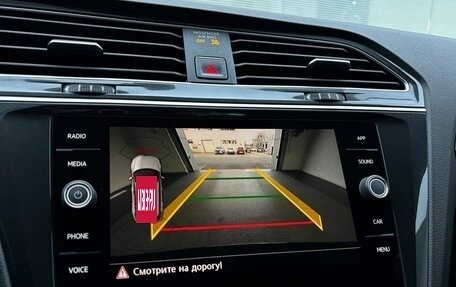 Volkswagen Tiguan II, 2018 год, 2 995 000 рублей, 23 фотография