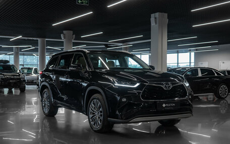 Toyota Highlander, 2026 год, 6 000 000 рублей, 3 фотография