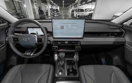 Toyota RAV4, 2026 год, 4 300 000 рублей, 8 фотография
