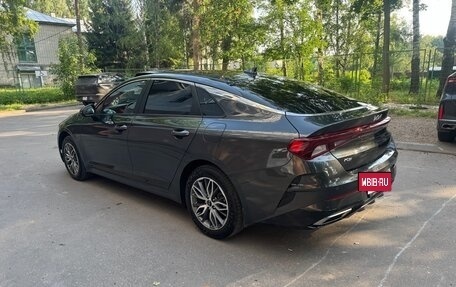 KIA K5, 2022 год, 2 400 000 рублей, 7 фотография