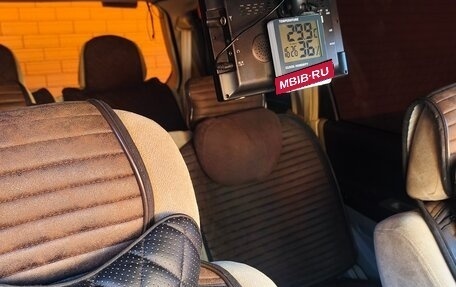 Mitsubishi Chariot III, 2001 год, 650 000 рублей, 3 фотография