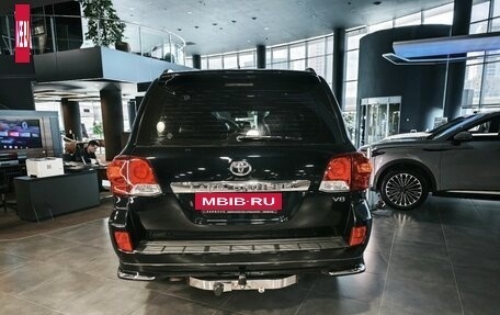 Toyota Land Cruiser 200, 2015 год, 4 300 000 рублей, 5 фотография