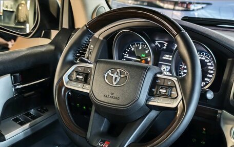 Toyota Land Cruiser 200, 2015 год, 4 300 000 рублей, 19 фотография