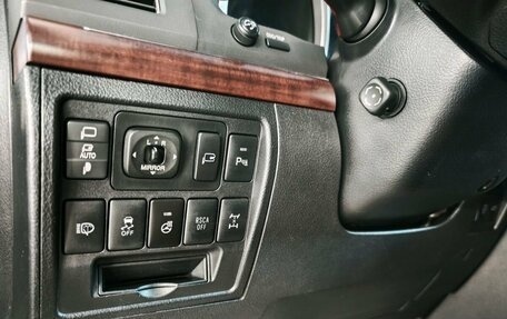 Toyota Land Cruiser 200, 2015 год, 4 300 000 рублей, 10 фотография