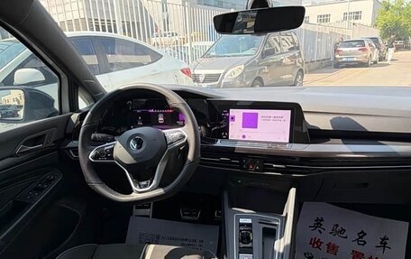 Volkswagen Golf VIII, 2023 год, 1 860 000 рублей, 8 фотография