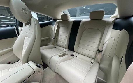 Mercedes-Benz C-Класс, 2018 год, 4 500 000 рублей, 11 фотография