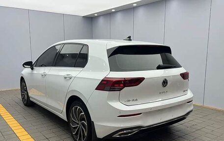 Volkswagen Golf VIII, 2022 год, 1 850 678 рублей, 3 фотография