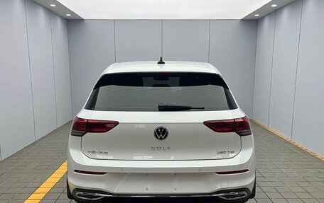 Volkswagen Golf VIII, 2022 год, 1 850 678 рублей, 4 фотография