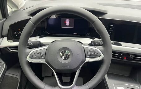 Volkswagen Golf VIII, 2022 год, 1 850 678 рублей, 11 фотография