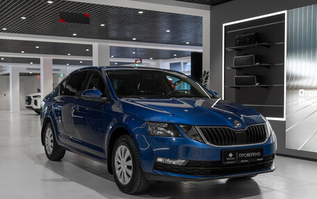 Skoda Octavia, 2018 год, 1 560 000 рублей, 2 фотография
