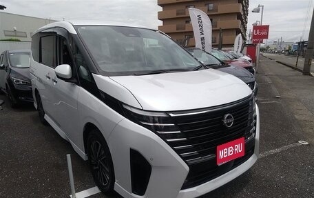 Nissan Serena, 2023 год, 2 160 000 рублей, 1 фотография