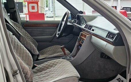 Mercedes-Benz W124, 1992 год, 459 000 рублей, 14 фотография