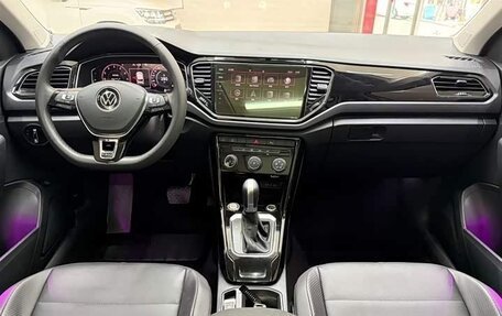 Volkswagen T-Roc I, 2022 год, 1 530 000 рублей, 8 фотография