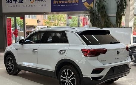 Volkswagen T-Roc I, 2022 год, 1 530 000 рублей, 4 фотография