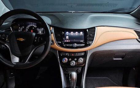 Chevrolet Trax, 2022 год, 1 220 000 рублей, 5 фотография