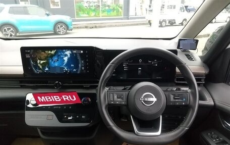 Nissan Serena, 2023 год, 2 160 000 рублей, 6 фотография