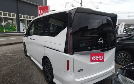Nissan Serena, 2023 год, 2 160 000 рублей, 4 фотография