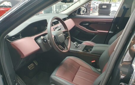 Land Rover Range Rover Evoque II, 2025 год, 5 990 000 рублей, 9 фотография
