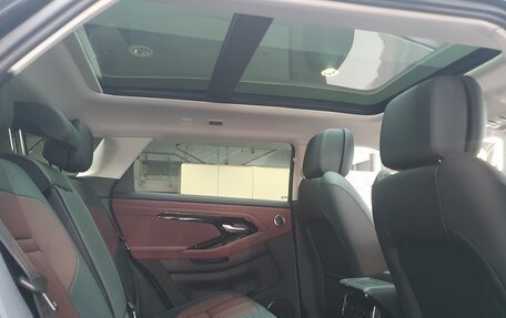 Land Rover Range Rover Evoque II, 2025 год, 5 990 000 рублей, 12 фотография