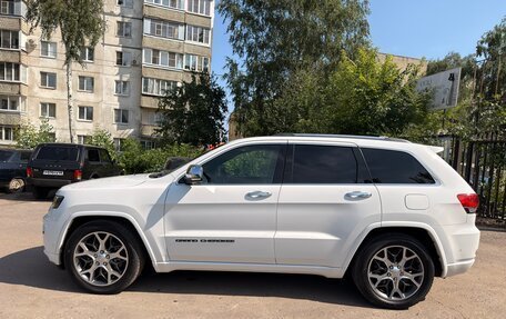 Jeep Grand Cherokee, 2019 год, 4 500 000 рублей, 6 фотография