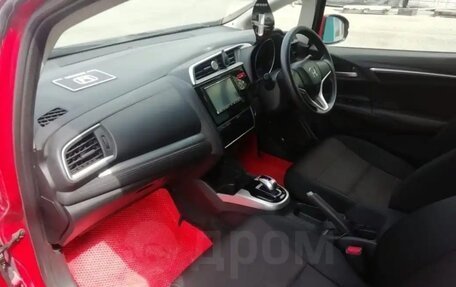 Honda Fit III, 2014 год, 800 000 рублей, 8 фотография