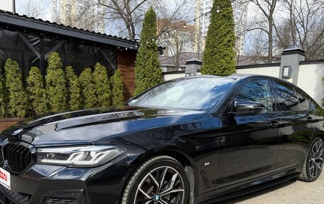 BMW 5 серия, 2021 год, 3 700 000 рублей, 3 фотография