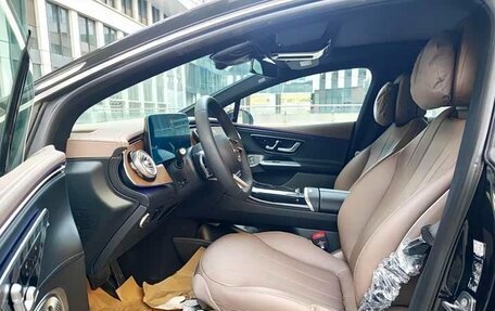 Mercedes-Benz EQE, 2025 год, 6 137 000 рублей, 9 фотография