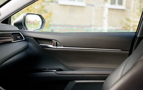 Toyota Camry, 2020 год, 3 750 000 рублей, 7 фотография