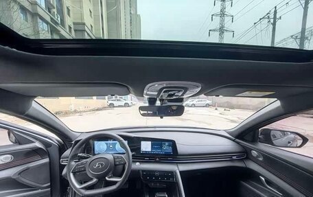 Hyundai Elantra, 2022 год, 1 600 000 рублей, 6 фотография