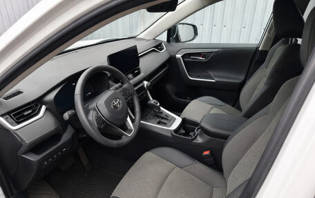 Toyota RAV4, 2025 год, 4 100 000 рублей, 4 фотография