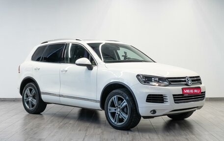 Volkswagen Touareg III, 2011 год, 2 499 000 рублей, 1 фотография