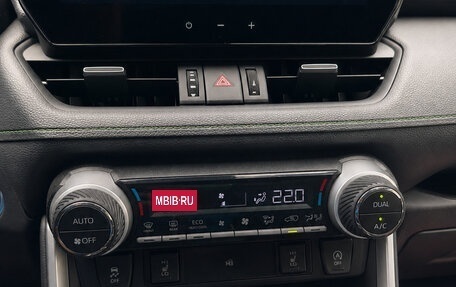 Toyota RAV4, 2025 год, 4 100 000 рублей, 10 фотография