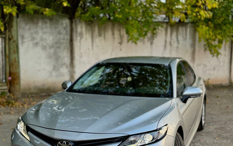 Toyota Camry, 2019 год, 2 750 000 рублей, 1 фотография