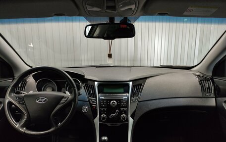 Hyundai Sonata VI, 2011 год, 1 050 000 рублей, 8 фотография