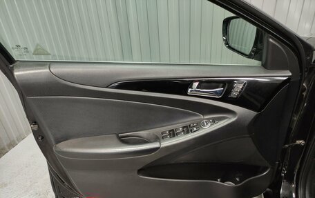 Hyundai Sonata VI, 2011 год, 1 050 000 рублей, 14 фотография