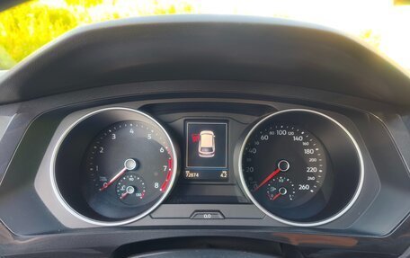 Volkswagen Tiguan II, 2021 год, 2 600 000 рублей, 11 фотография