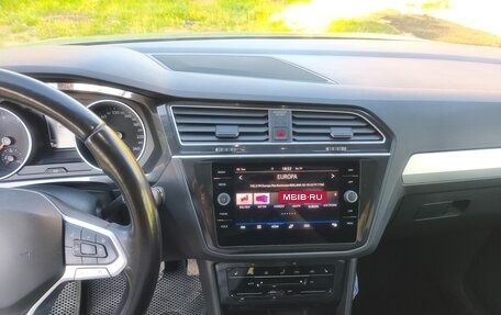 Volkswagen Tiguan II, 2021 год, 2 600 000 рублей, 12 фотография