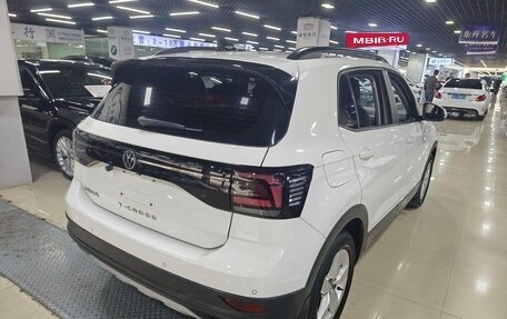 Volkswagen T-Cross I, 2022 год, 1 350 000 рублей, 4 фотография