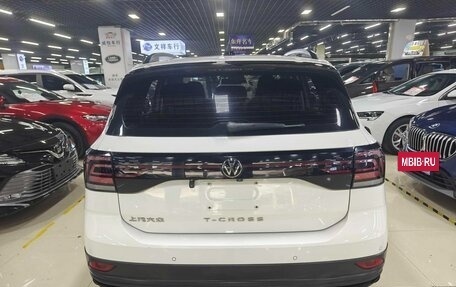 Volkswagen T-Cross I, 2022 год, 1 350 000 рублей, 5 фотография