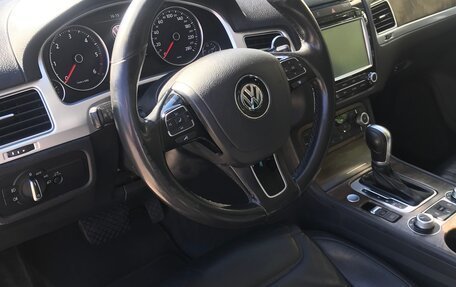 Volkswagen Touareg III, 2015 год, 2 700 000 рублей, 6 фотография