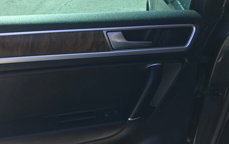 Volkswagen Touareg III, 2015 год, 2 700 000 рублей, 8 фотография