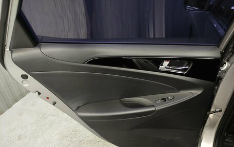 Hyundai Sonata VI, 2011 год, 1 229 000 рублей, 15 фотография
