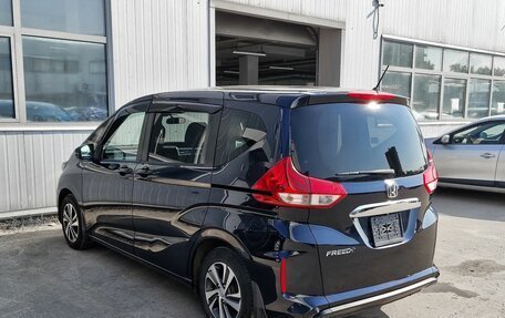 Honda Freed II, 2022 год, 1 999 000 рублей, 5 фотография