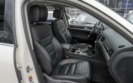 Volkswagen Touareg III, 2011 год, 2 499 000 рублей, 9 фотография