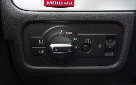 Volkswagen Touareg III, 2011 год, 2 499 000 рублей, 24 фотография