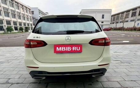 Mercedes-Benz B-Класс, 2022 год, 1 500 000 рублей, 5 фотография