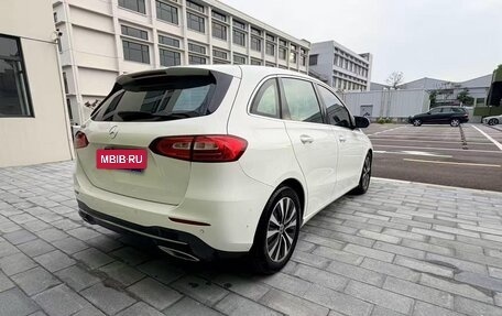 Mercedes-Benz B-Класс, 2022 год, 1 500 000 рублей, 4 фотография