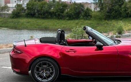 Mazda Roadster IV (ND), 2018 год, 1 800 000 рублей, 18 фотография