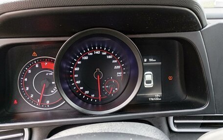 Hyundai Elantra, 2022 год, 1 780 000 рублей, 9 фотография